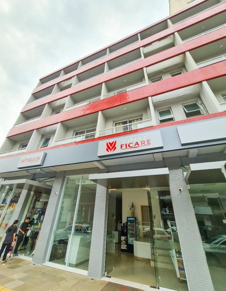 HOTEL FICARE TORRES