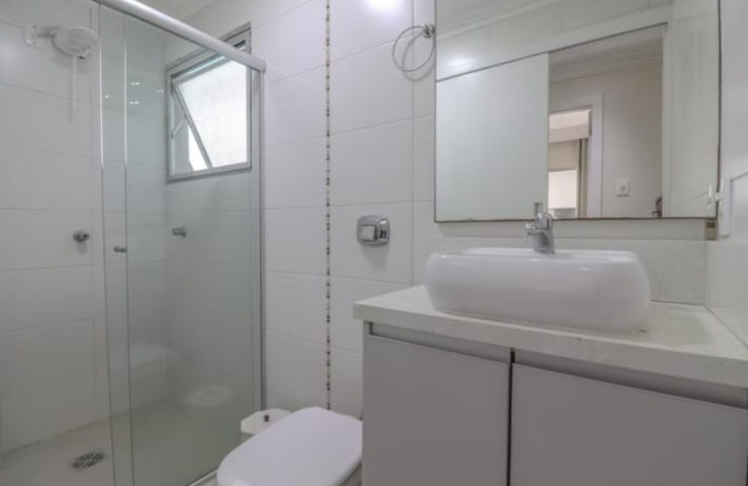 DEPTO TRES (03) DORMITORIOS