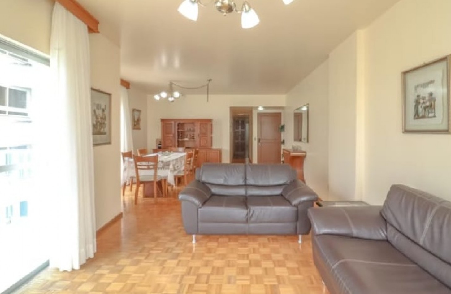 DEPTO. TRES (03) DORMITORIOS- Frente al Mar