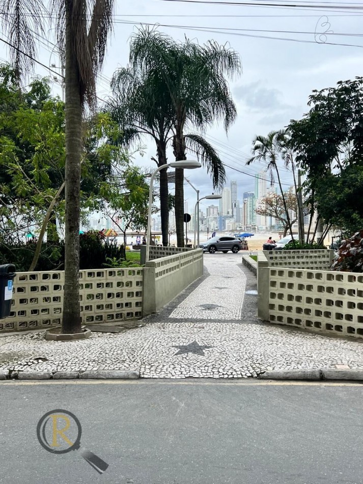 Depto Tres (03) Dormitorios- FRENTE AL MAR