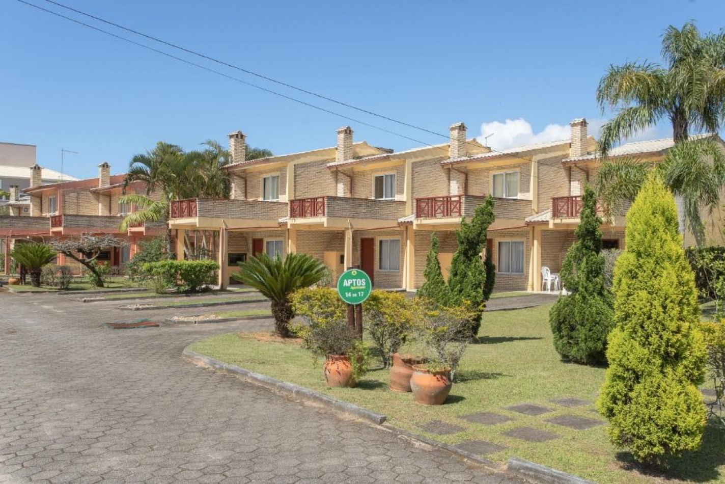 DEPTO DOS (02) DORMITORIOS (en Condominio/ Barrio Privado)