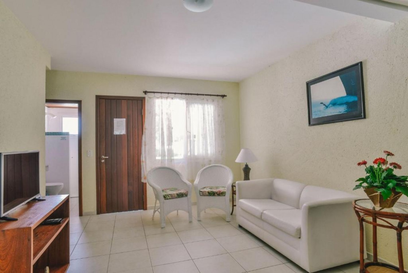 DEPTO DOS (02) DORMITORIOS (en Condominio/ Barrio Privado)