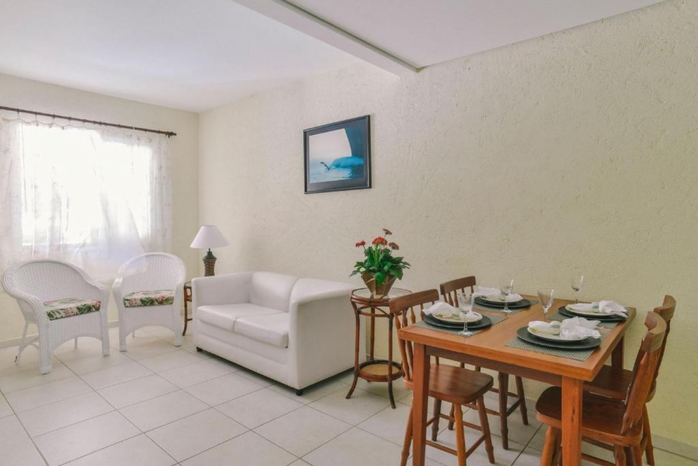 DEPTO DOS (02) DORMITORIOS (en Condominio/ Barrio Privado)