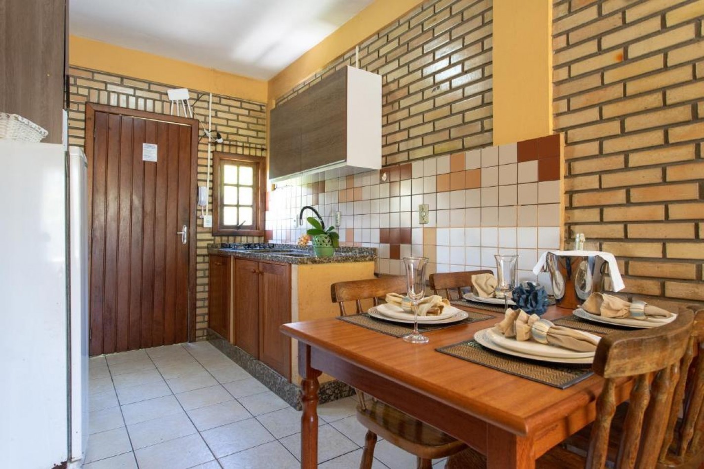 DEPTO DOS (02) DORMITORIOS (en Condominio/ Barrio Privado)