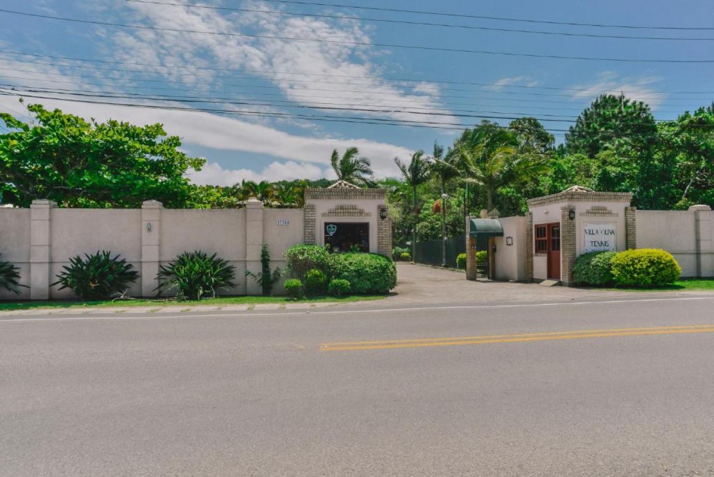 DEPTO DOS (02) DORMITORIOS (en Condominio/ Barrio Privado)