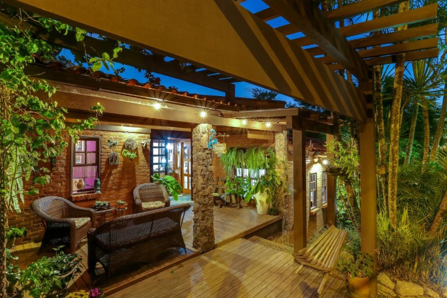 DEPTO UN (01) DORMITORIO (Pousada parquizada)