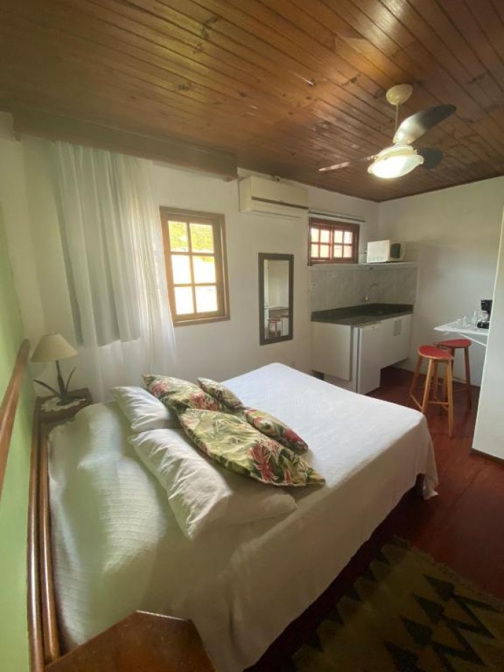 DEPTO UN (01) DORMITORIO (Pousada parquizada)