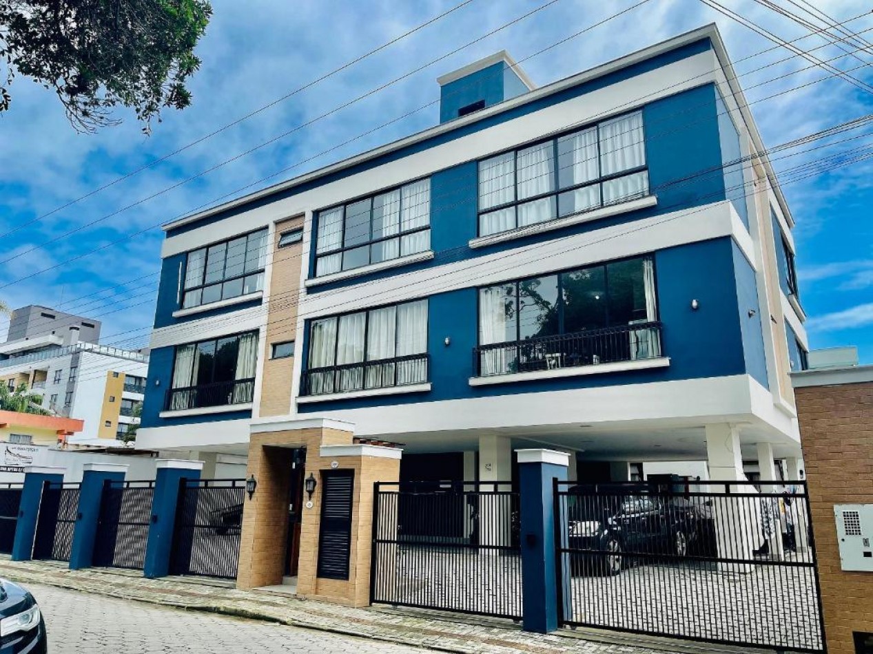 STUDIO (04 personas)