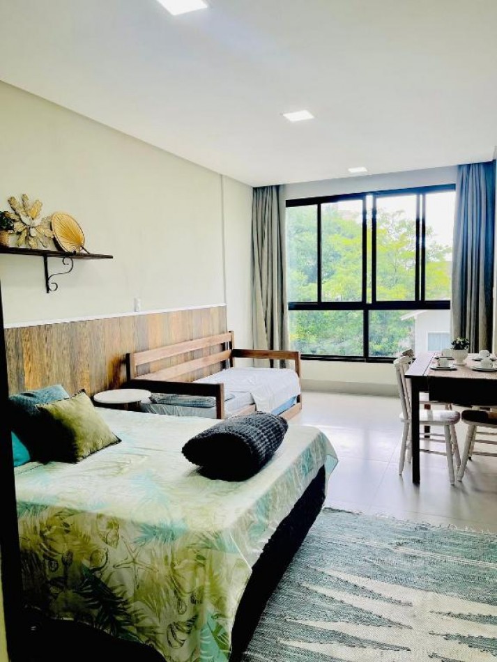 STUDIO (04 personas)