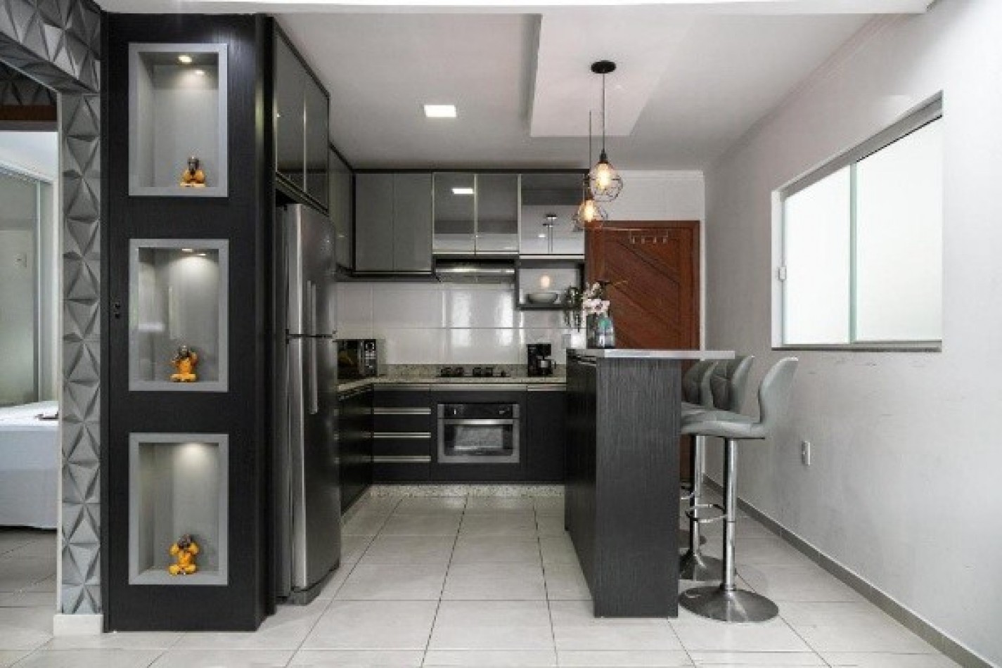 CASA DOS (02) DORMITORIOS