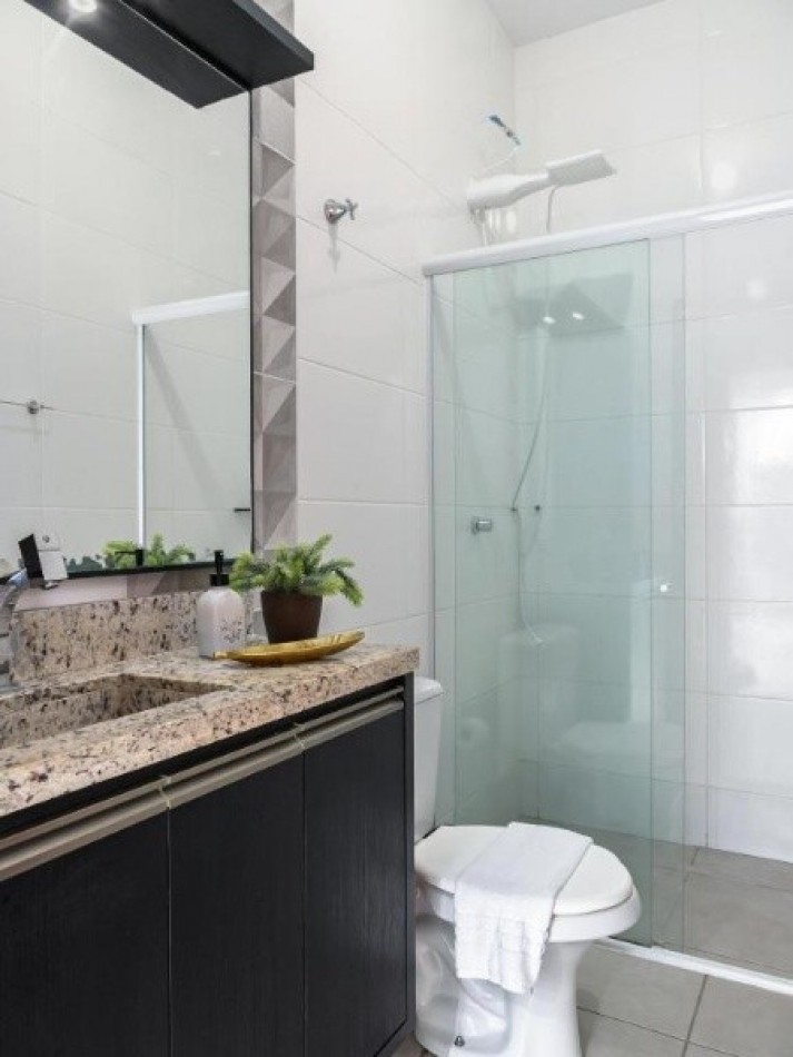 CASA DOS (02) DORMITORIOS