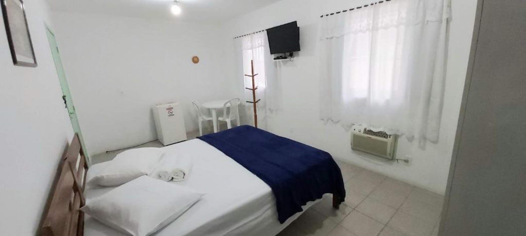 Pousada con Piscina y Desayuno