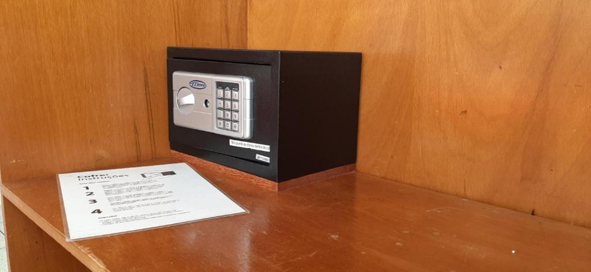 Pousada con Piscina y Desayuno