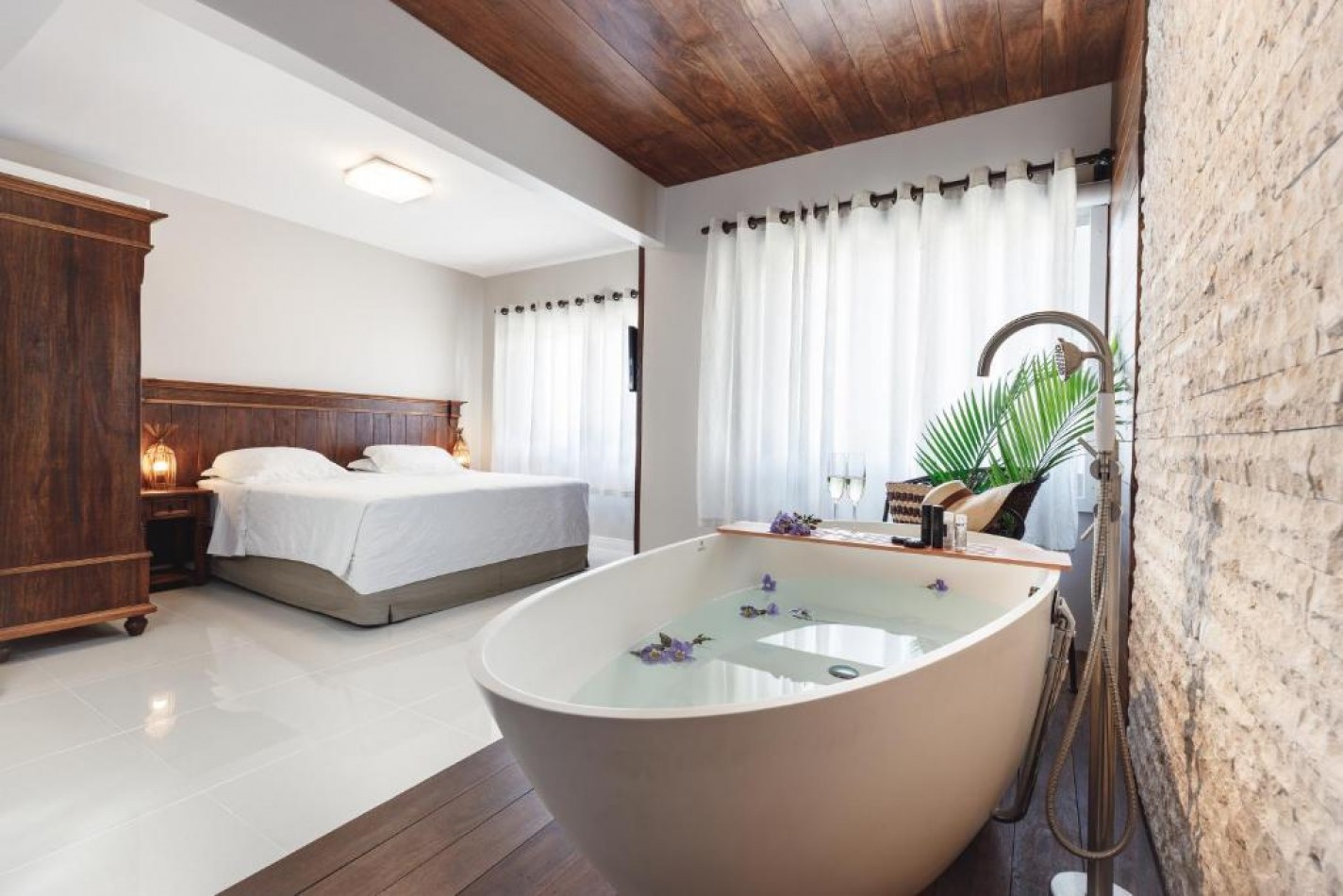 Depto Frente al Mar, en pousada con Desayuno.