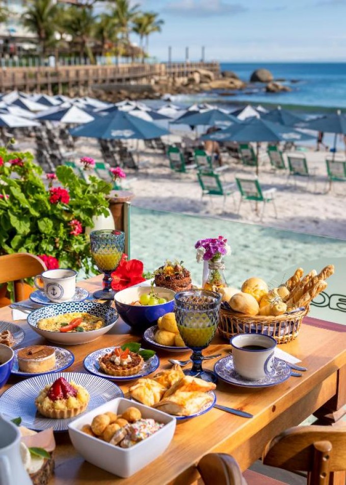 DEPTO DOS (02) DORMITORIOS, en Pousada Frente al Mar, con Desayuno.