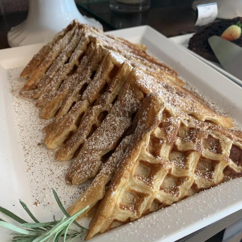 DEPTO DOS (02) DORMITORIOS, en Pousada Frente al Mar, con Desayuno.