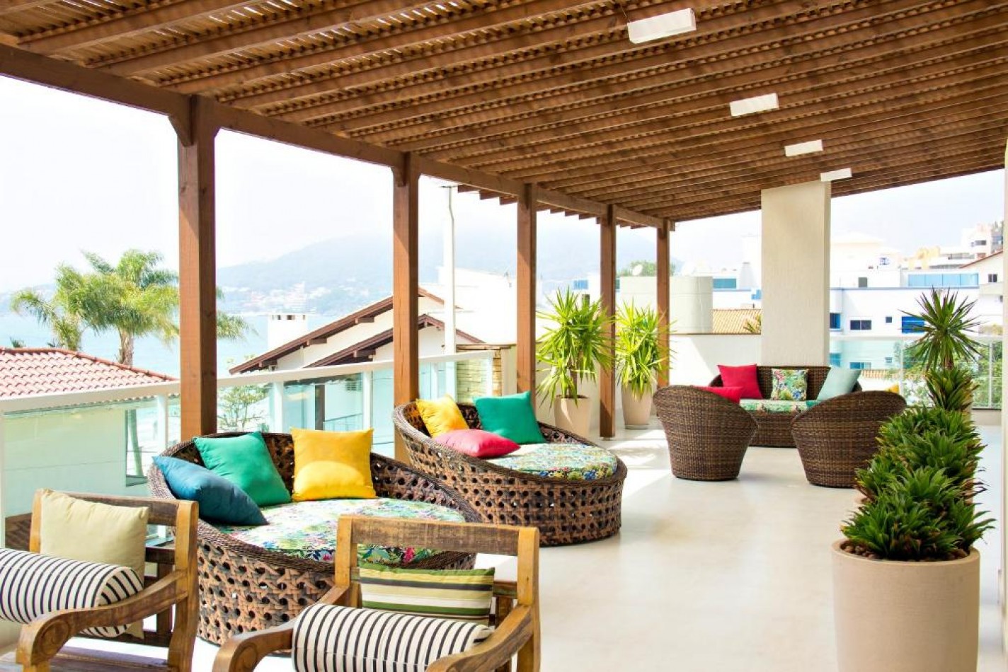 DEPTO DOS (02) DORMITORIOS, en Pousada Frente al Mar, con Desayuno.