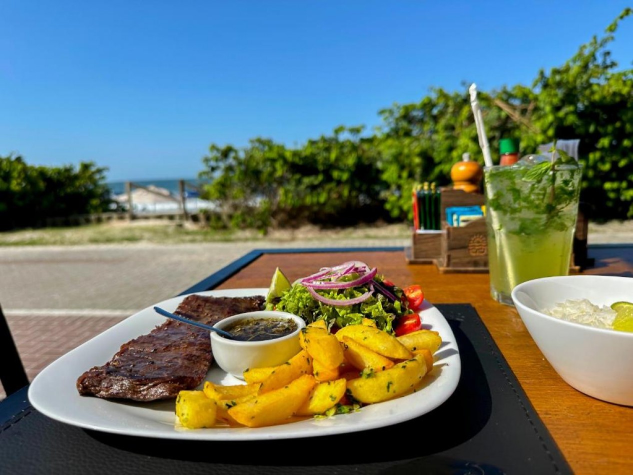 DEPTO UN (01) DORMITORIO (frente al mar)